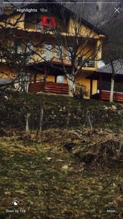 Dedushi Guesthouse &Wood Cabins-Camping Place Gusinje المظهر الخارجي الصورة